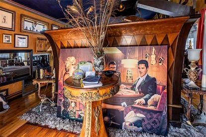 Romantic Open-Concept Couples Suite with Private Jacuzzi & Balcony Views in Bacliff, Texas - Bacliff, Texas - glamping.directory
