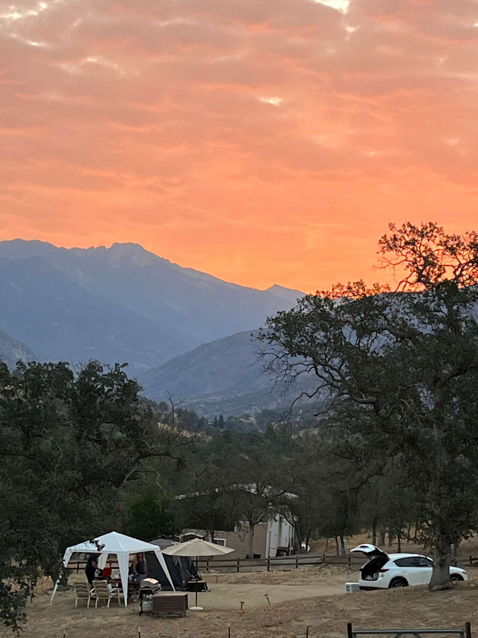 Moro Rock View - Three Rivers, California - glamping.directory