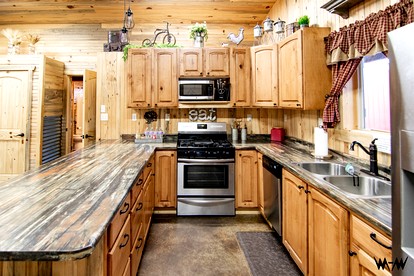 Fantastic Cabin with Fire Pit and Barbecue in Monticello, Utah - Monticello, Utah - glamping.directory