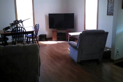 Family-Friendly Vacation Cottage with Hot Tub in Glenham, South Dakota - Glenham, South Dakota - glamping.directory