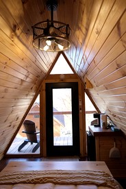 Lovely Rural Cabin Nestled Among Nature by Tappan Lake in Ohio - Deersville, Ohio - glamping.directory