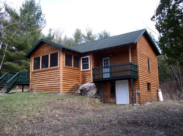 Rustic Cabin Retreat with Hot Tub and Mountain Views in Wilmington, New York - Wilmington, New York - glamping.directory
