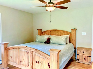 Slopeside Bretton Woods Resort Cottage for Families - Carroll, New Hampshire - glamping.directory