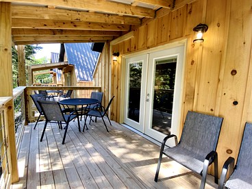 Table Rock Lake Glamping Getaway in a Luxury Cabin - Branson, Missouri - glamping.directory