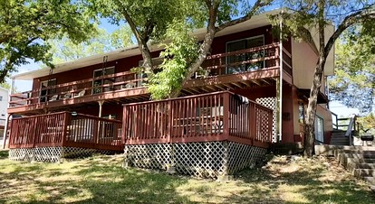 Table Rock Lake Glamping Getaway in a Luxury Cabin - Branson, Missouri - glamping.directory