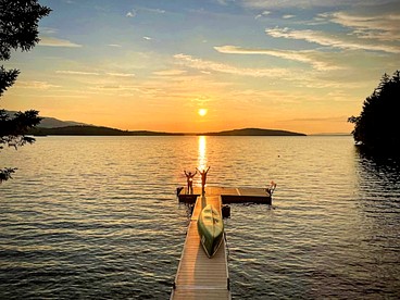 Enormous Lake Cabin Ideal for Large Groups in Maine - Greenville, Maine - glamping.directory