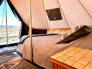 Charming Bell Tent for Glamping Escapes to Montana - Hot Springs, Montana - glamping.directory
