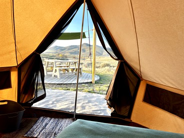 Charming Bell Tent for Glamping Escapes to Montana - Hot Springs, Montana - glamping.directory
