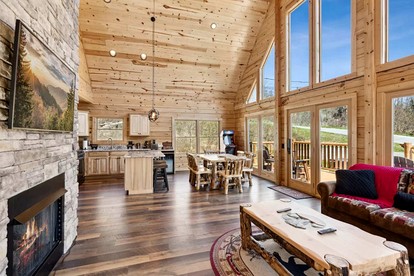 Charming Smoky Mountain Cabin with Private Fire Pit, Modern Amenities, Near Downtown Gatlinburg, Tennessee - Gatlinburg, Tennessee - glamping.directory