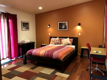 One-Bedroom Luxury Cabin with Hot Tub in Heart of Woodstock in Upstate New York - Woodstock, New York - glamping.directory