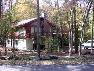 Secluded Family Mountain Rental with Fireplace in Windham, New York - Windham, New York - glamping.directory