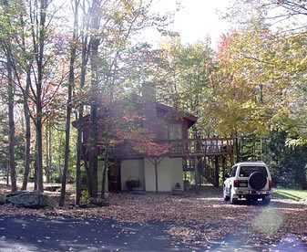 Secluded Family Mountain Rental with Fireplace in Windham, New York - Windham, New York - glamping.directory