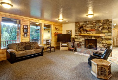 Eight-Bedroom Family Getaway with Mountain View at Brian Head, Utah - Panguitch Lake, Utah - glamping.directory