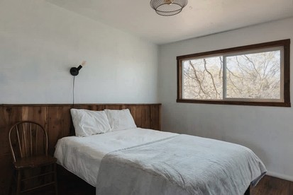 Peaceful Two Bedroom Cabin on Acres of Private and Secluded Land, Perfect for a Visit to Yosemite National Park - Dunlap, California - glamping.directory