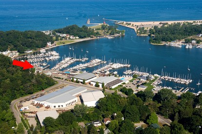 Stylish Lakefront Loft with Marina Views at Eldean Shipyard near Macatawa, Michigan - Macatawa, Michigan - glamping.directory