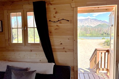 Eco-Friendly Lakefront Tiny House with Views of Panorama Mountain near Denali National Park - Cantwell, Alaska - glamping.directory