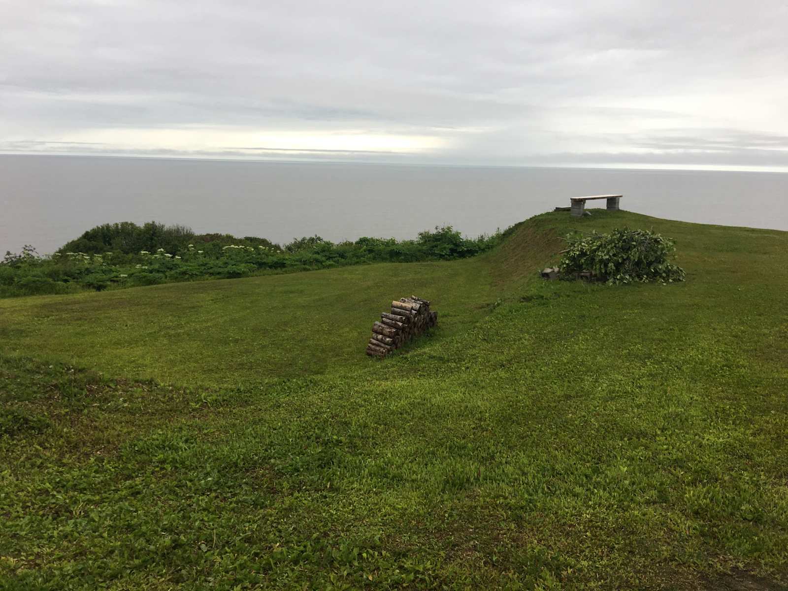 Mt. Redoubt. / Aksupperclub - glamping.directory