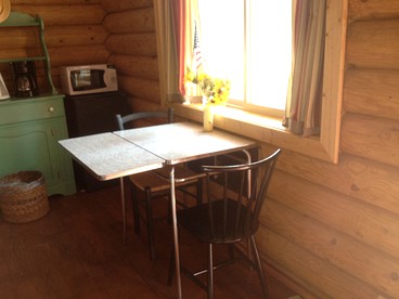 Cozy Log Cabin Rental in a Secluded Forest in Mineral County, Montana - Superior, Montana - glamping.directory
