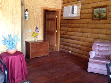 Cozy Log Cabin Rental in a Secluded Forest in Mineral County, Montana - Superior, Montana - glamping.directory