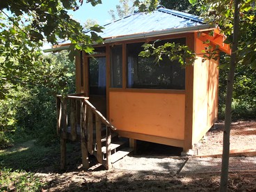 Relaxing Tiny Cabin on Organic Farm near Asheville, North Carolina - glamping.directory