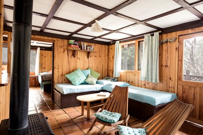 Peaceful Riverside Cabin Rental near Blue Mountains National Park and Mudgee, New South Wales - Sevierville, Tennessee - glamping.directory