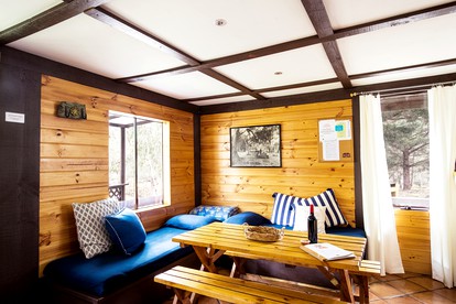 Peaceful Riverside Cabin Rental near Blue Mountains National Park and Mudgee, New South Wales - Sevierville, Tennessee - glamping.directory