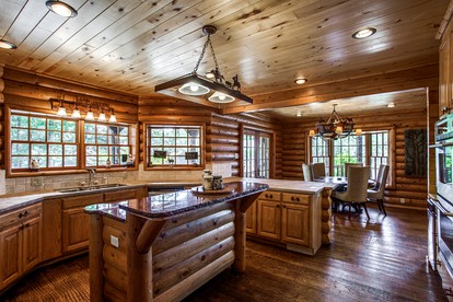 Cozy Lakeside Cabin Rental on 700-Acre Ranch near Dallas, Texas - Eustace, Texas - glamping.directory