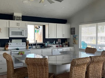 Gorgeous Waterfront Cottage with Private Dock and Incredible Bay Views for an Amazing Getaway in Placida, Florida - Placida, Florida - glamping.directory