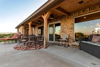 Luxurious Lodge Rental by the Palo Duro Canyon for a Family Vacation in Texas - Canyon, Texas - glamping.directory