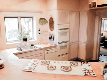 Cottage Rental with Southwestern Decor near Carson National Forest, New Mexico - El Prado, New Mexico - glamping.directory