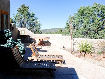 Cottage Rental with Southwestern Decor near Carson National Forest, New Mexico - El Prado, New Mexico - glamping.directory