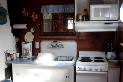 Secluded Cottage on East Ash Creek near Fort Robinson State Park, Nebraska - Whitney, Nebraska - glamping.directory