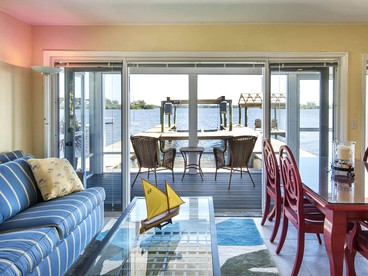 Waterfront Cottage Rental with a Heated Pool on the Indian River in Florida - Grant, Florida - glamping.directory