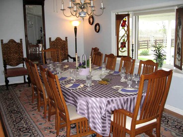 Comfortable Bed and Breakfast Room for Two in Aurora, Indiana - Aurora, Indiana - glamping.directory