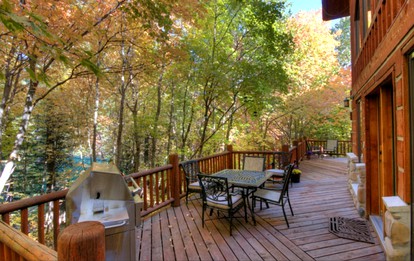 Authentic Lodge Rental with Hot Tub and Mountain Views near Sundance Resort, Utah - Sundance, Utah - glamping.directory