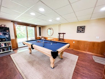 Spectacular Cottage with Game Room in North Conway, New Hampshire - North Conway, New Hampshire - glamping.directory