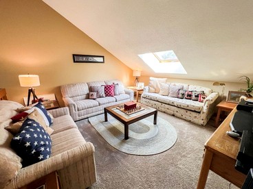 Spectacular Cottage with Game Room in North Conway, New Hampshire - North Conway, New Hampshire - glamping.directory