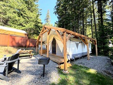 Glamping! Luxury Tent Explorer in Idleyld Park, OR - Idleyld Park, Oregon - glamping.directory