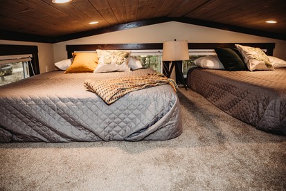 Incredible Secluded Cabin wit Barbecue and Privileged Sights in Tracy City, Tennessee - Tracy City, Tennessee - glamping.directory