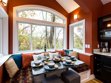 Exquisite Sunny Cabin Rental with a Hot Tub in Front Royal, Virginia - Front Royal, Virginia - glamping.directory