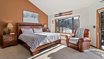 Incredible Mountain Retreat with Hot Tub and Panoramic Views near the Rockies and Estes Park, Colorado - Estes Park, Colorado - glamping.directory