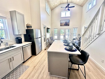 Spectacular Cabin Surrounded by Trees in Tracy City, Tennessee - Tracy City, Tennessee - glamping.directory