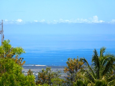 Beautiful Suite Rental with Stunning Ocean Views in Kailua, Hawaii - glamping.directory