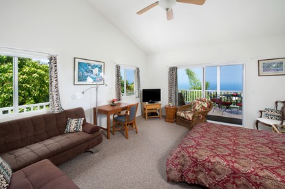 Beautiful Suite Rental with Stunning Ocean Views in Kailua, Hawaii - Kailua-Kona, Hawaii - glamping.directory