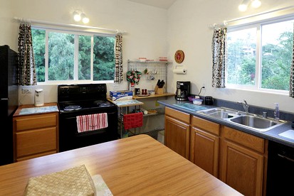 Beautiful Suite Rental with Stunning Ocean Views in Kailua, Hawaii - Kailua-Kona, Hawaii - glamping.directory