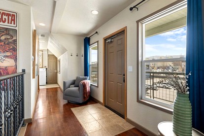 Panoramic Water and Olympic Mountain Views Modern Apartment Steps to Culture and Cuisine in Port Angeles, Washington - Port Angeles, Washington - glamping.directory