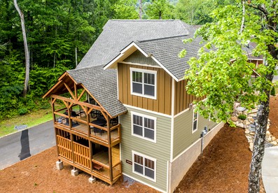 Luxury Glamping in Gatlinburg with Hot Tub and Home Cinema for Fun-Filled Escapes to Tennessee - glamping.directory