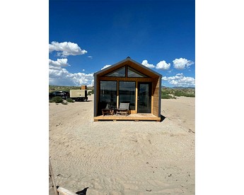 Lakeside Beach Casita - Views, Firepit, King Bed in Utah - Levan, Utah - glamping.directory