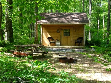 Cozy Cabin Rental in the Woods near Swallow Falls State Park, Maryland - glamping.directory