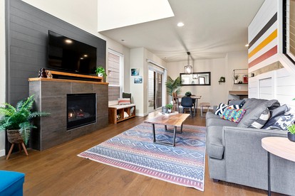 The Pendleton – Walkable / Arcade Loft / Modern in Eugene, OR - Eugene, Oregon - glamping.directory
